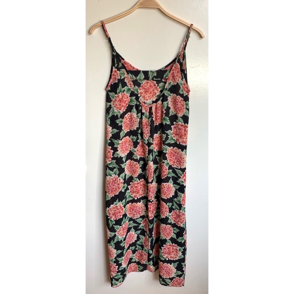 SHOW ME YOUR MUMU | Taryn Flower Puff Maxi Dress - Picture 3 of 8